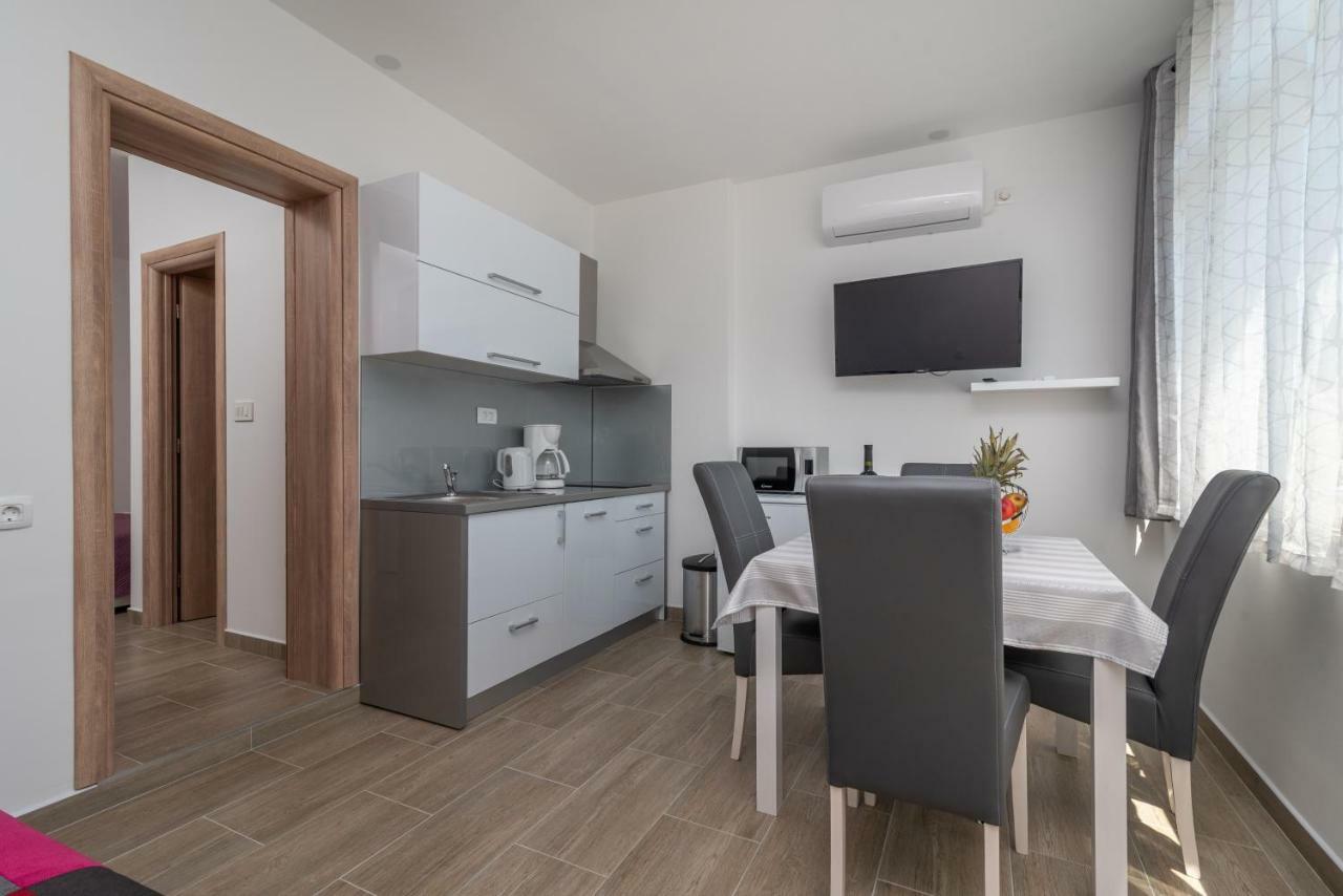 Apartman Niksi Trogir Zewnętrze zdjęcie