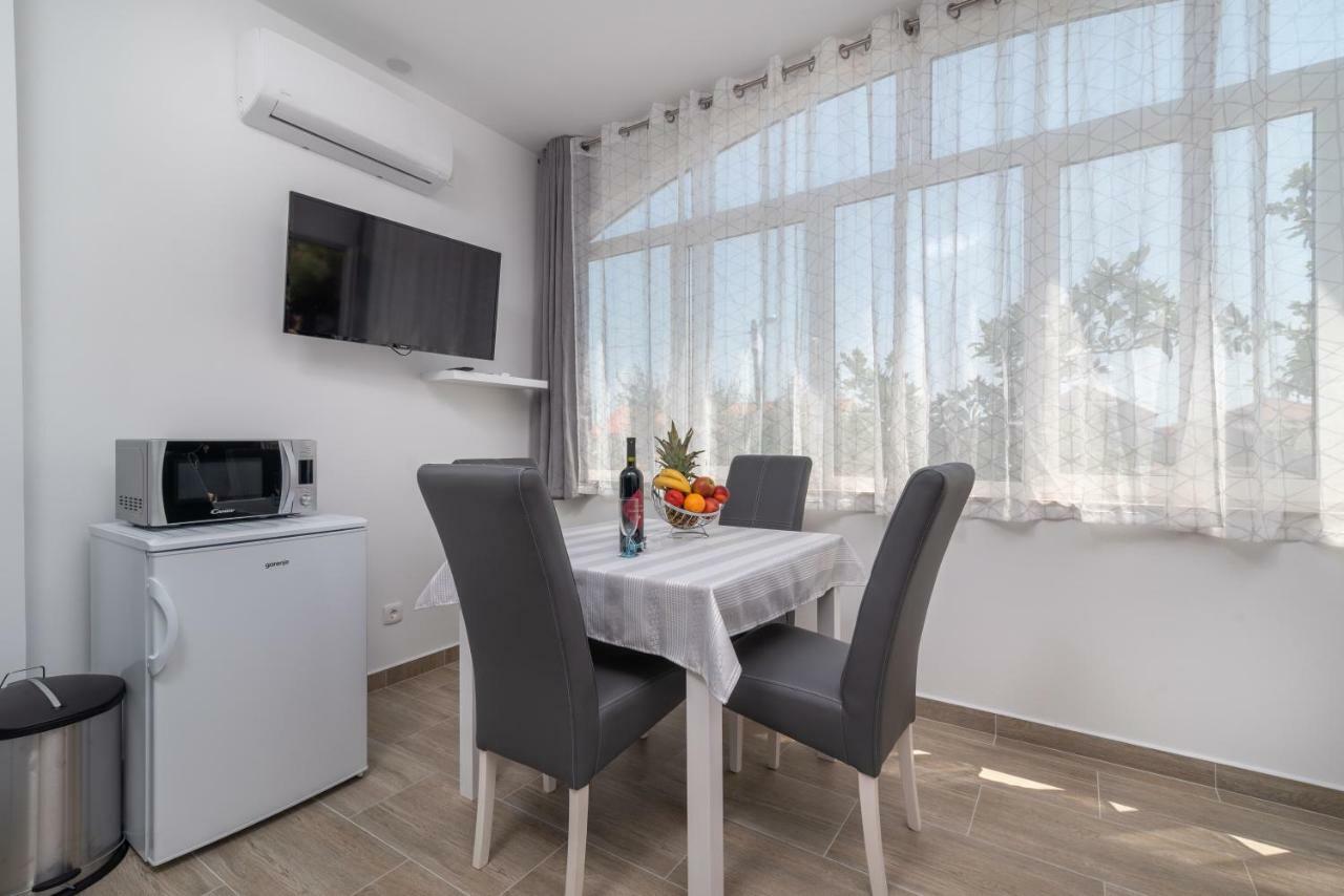 Apartman Niksi Trogir Zewnętrze zdjęcie