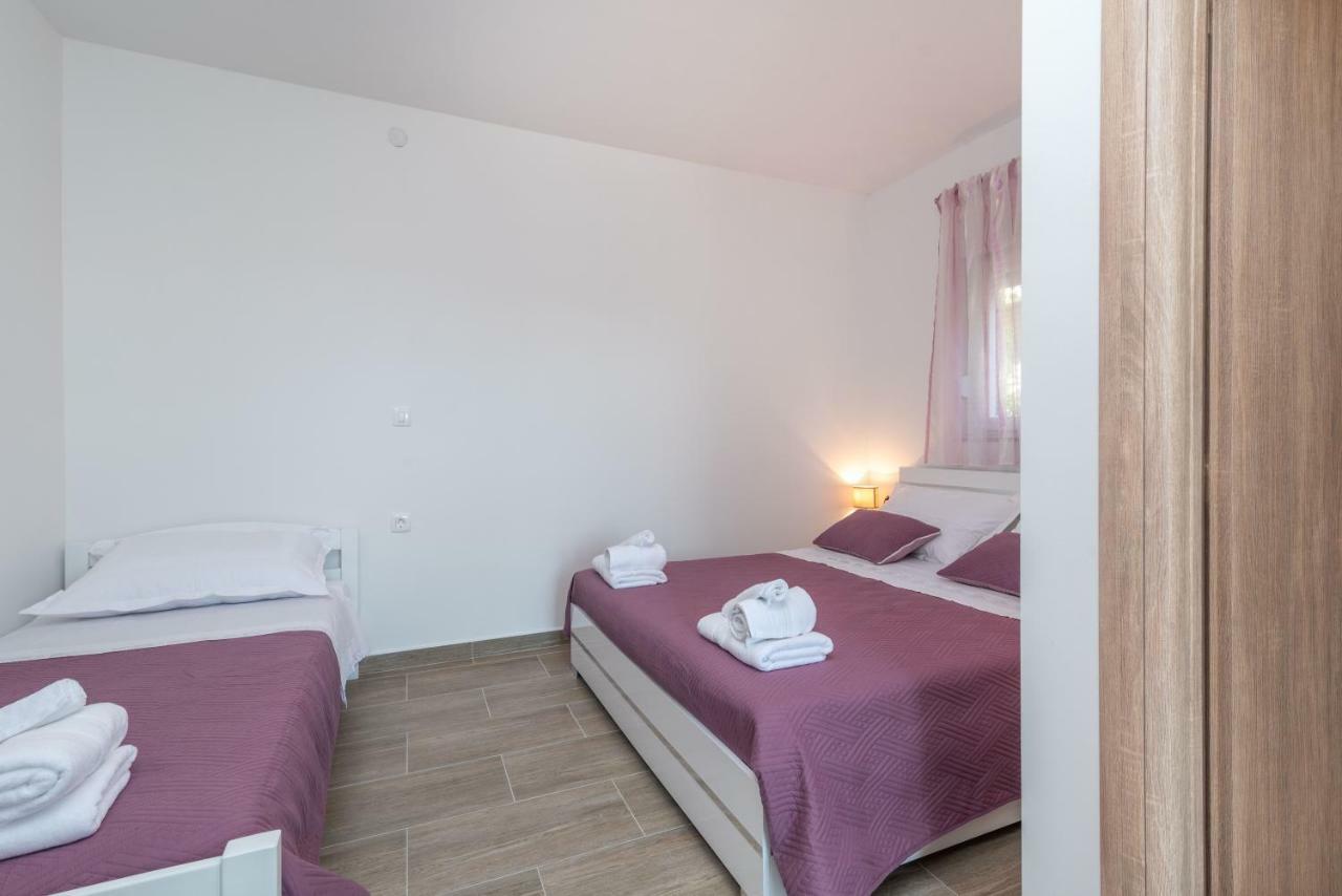 Apartman Niksi Trogir Zewnętrze zdjęcie